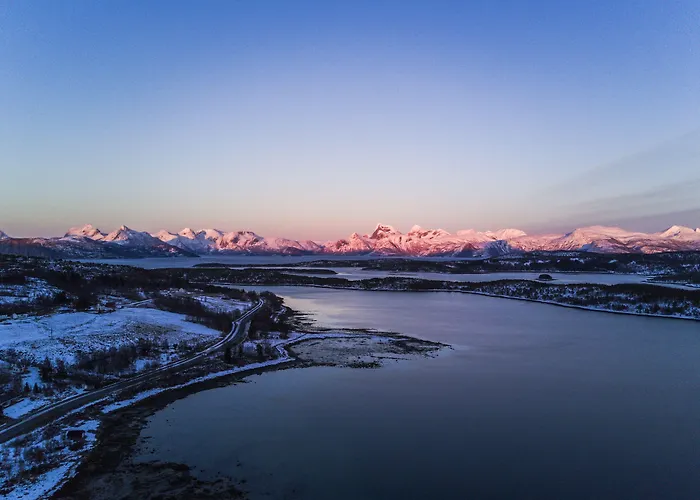 Tysfjord Turistsenter Storjord I Tysfjord