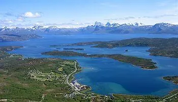 Tysfjord Turistsenter Storjord I Tysfjord