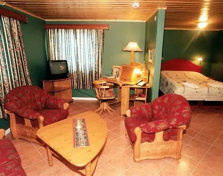 Tysfjord Turistsenter Storjord I Tysfjord