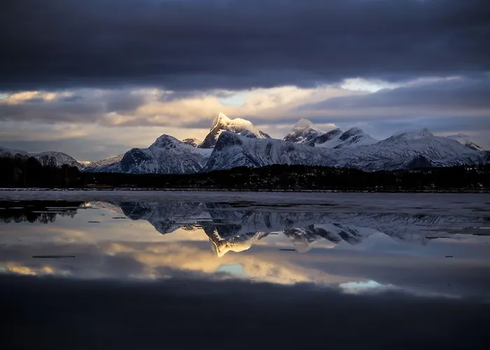 ホテル Tysfjord Turistsenter Storjord I Tysfjord